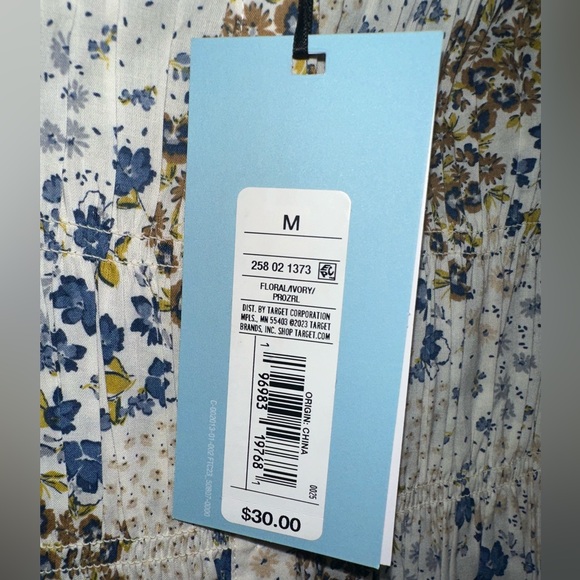 NWT Future Collective Floral Blouse - Picture 4 of 6